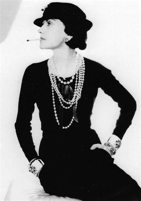 l'importante azione che ciascuno possa fare di coco chanel|coco chanel storia della vita.